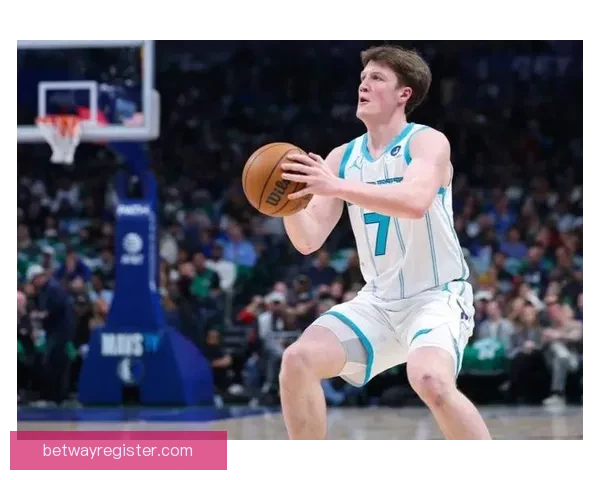 布朗：防守挡拆失误篮板被压制导致黄蜂获胜