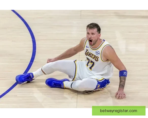 东契奇技犯撤销免禁赛 偷听战术引发热议 9连胜场均40分创历史新高